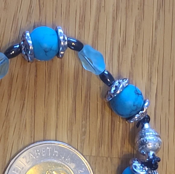 🐰Handcrafted Bracelet - Picture 3 of 5